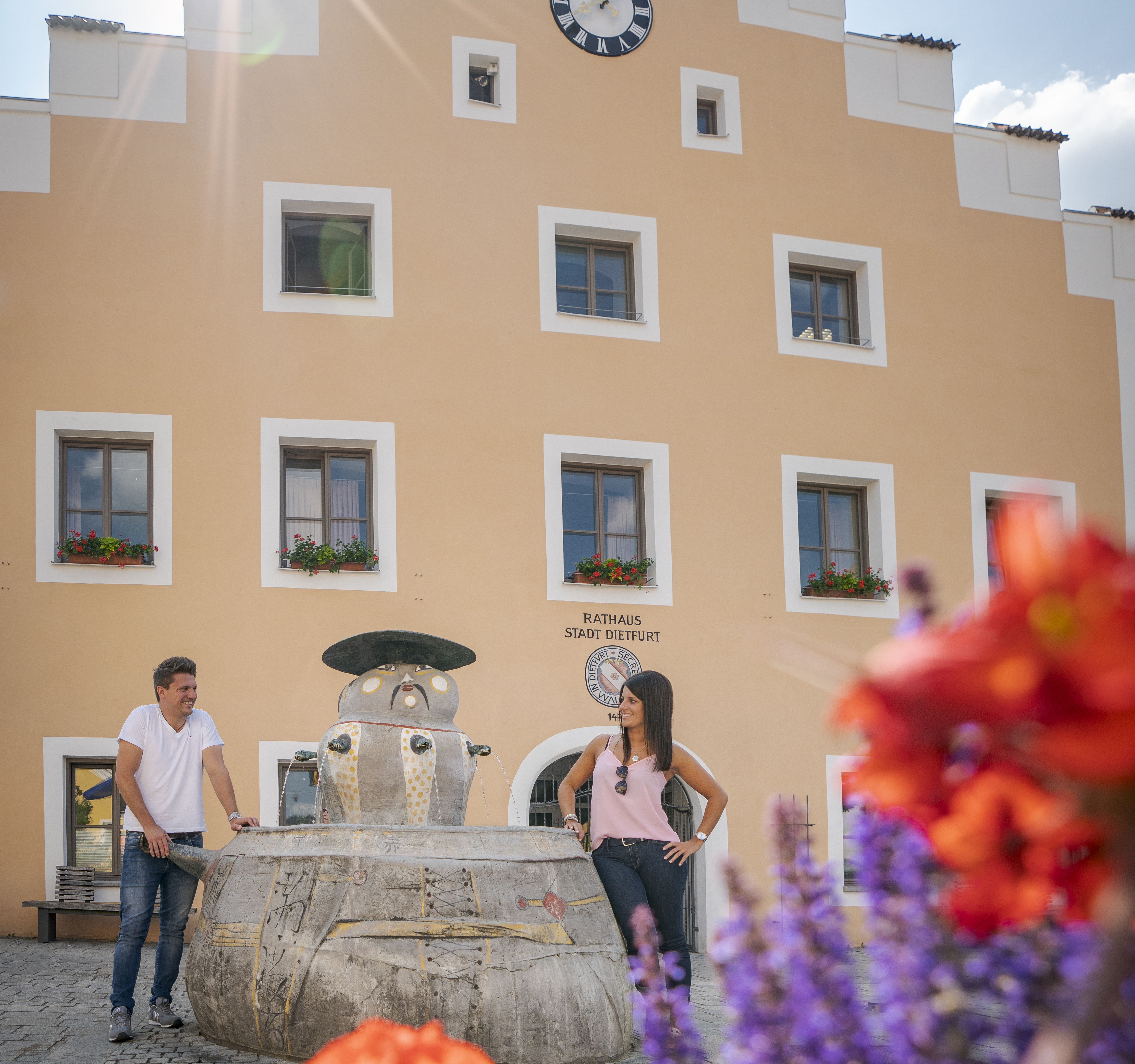 Dietfurt Chinesenbrunnen am Rathaus 8 v2